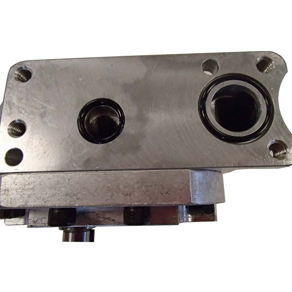 527397R93 Hydraulic Steering Pump MCV 9 GPM Fits Case Fits IH Fits FARMALL 1466