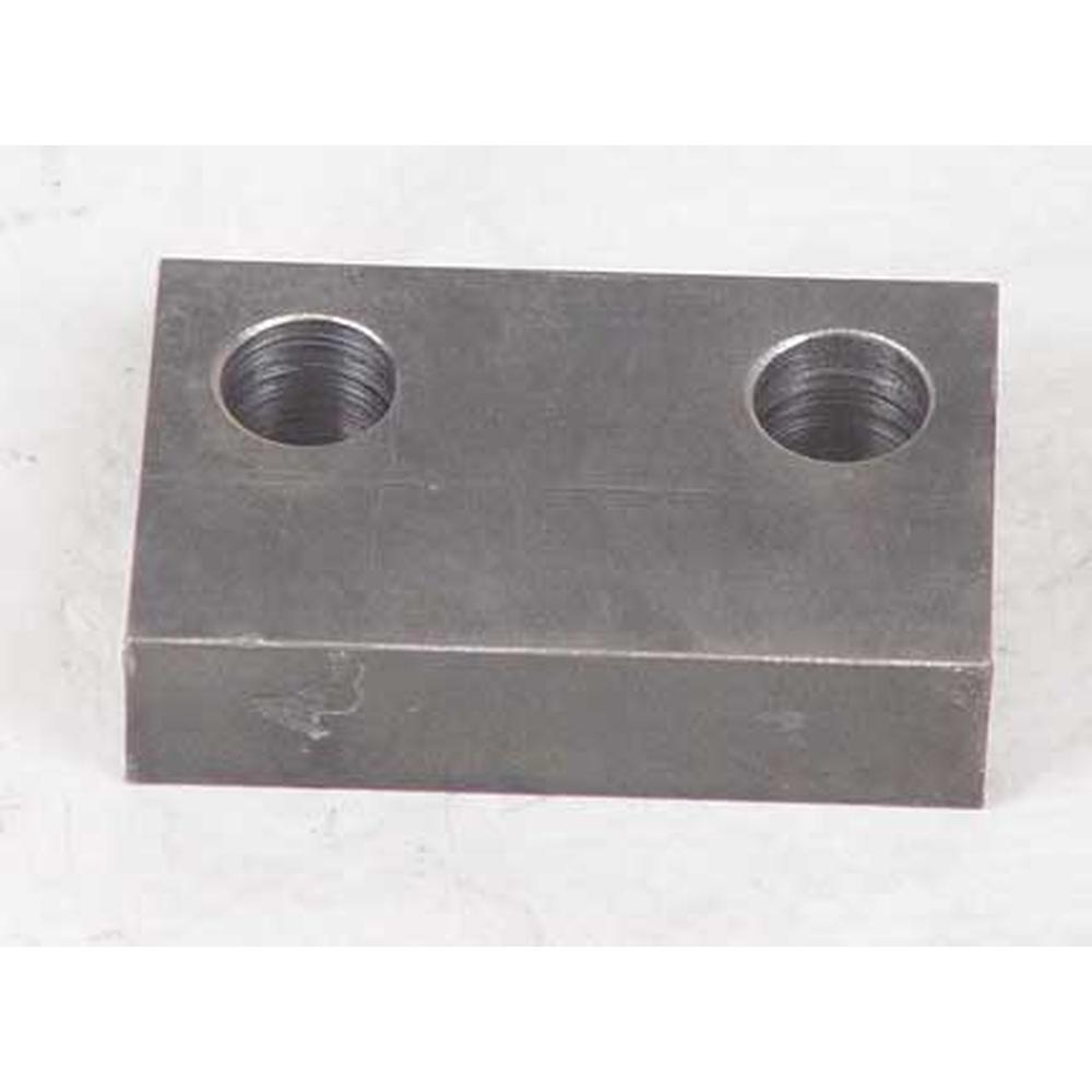 646670C1 Retainer Lower Fits Use (1) 1209087H1 to Replace (2) 620562C1