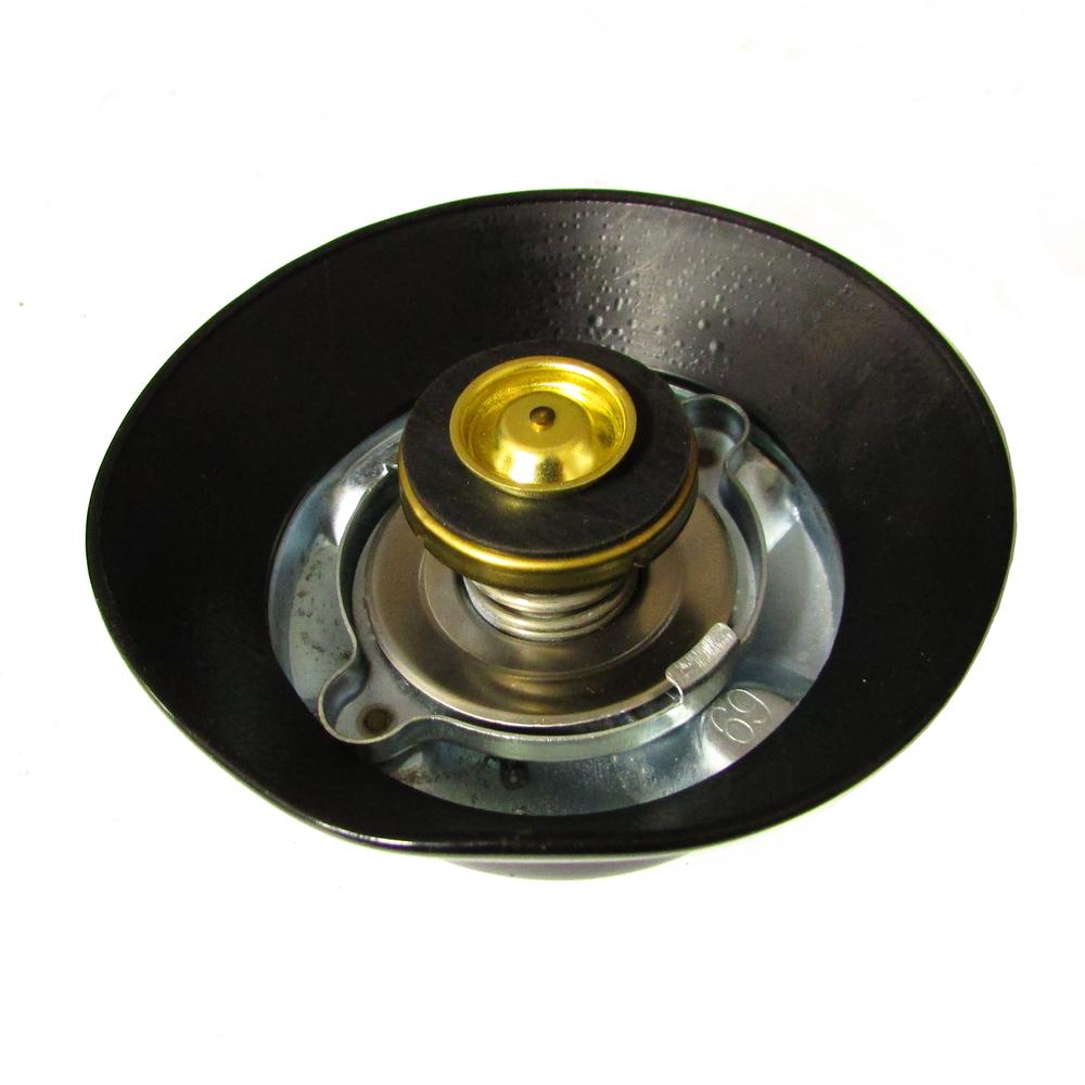Radiator Cap Fits John Deere Replaces AR76619