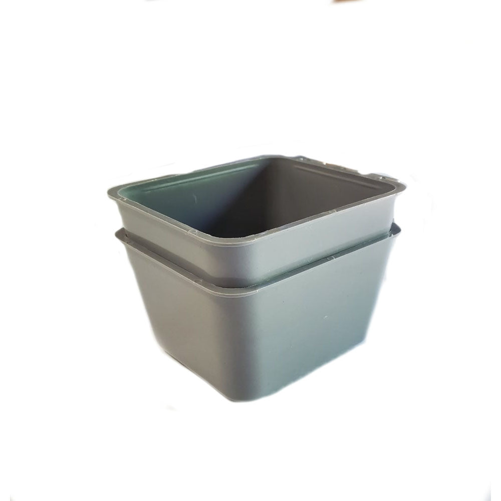 Two (2) Hanging Feed and Water Cage Cups Holds 16 oz/ 2 Cups
